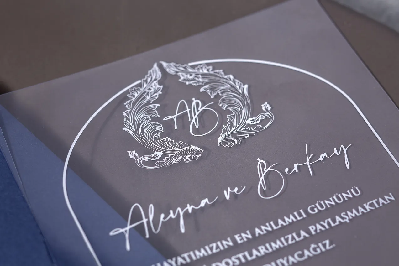 BST-7079 Buzlu Şeffaf Pleksi ve Lacivert Zarf Detaylı Modern Davetiye - Görsel 2