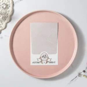 BST-7137 Klasik Monogramlı ve İnce Çizgi Dokulu Modern Davetiye