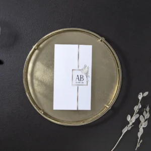 BST-7141 Saf Beyaz ve Altın Yaldızlı Minimalist Modern Davetiye